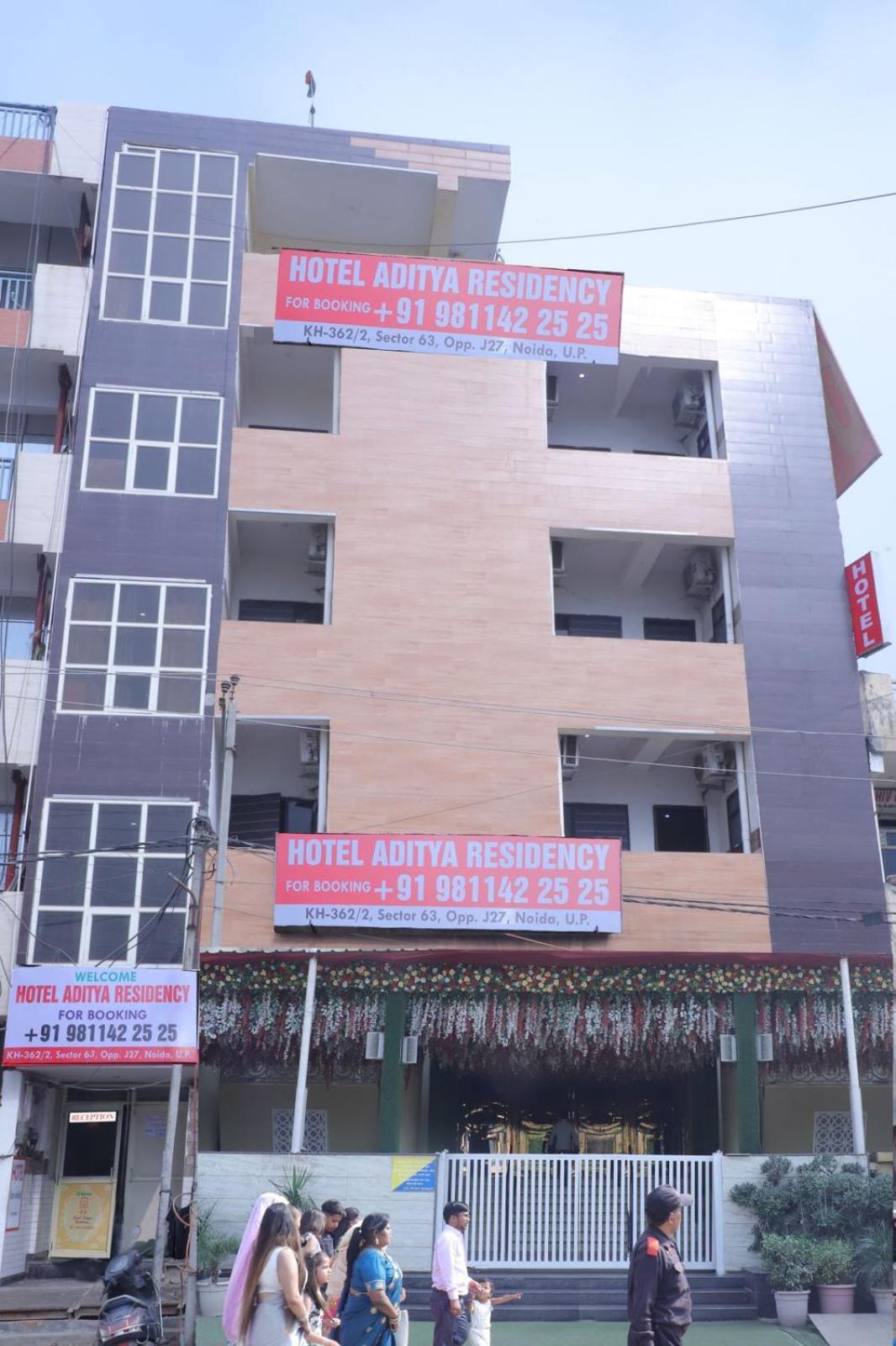 Hotel Aditya Residency Near Sector 63 Metro Station Noida Buitenkant foto